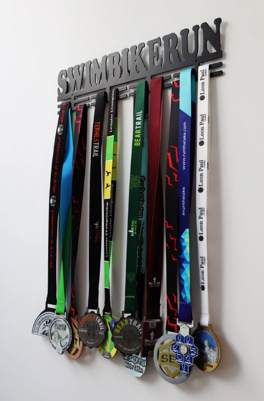 Triathlon medaillen aufhänger personalisiert